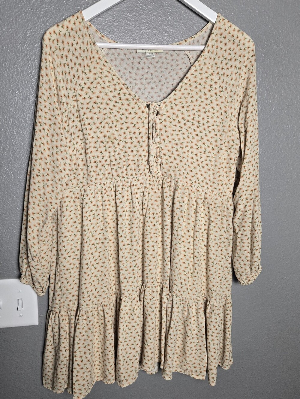 American Eagle Floral Babydoll Tiered Mini Dress Size Medium